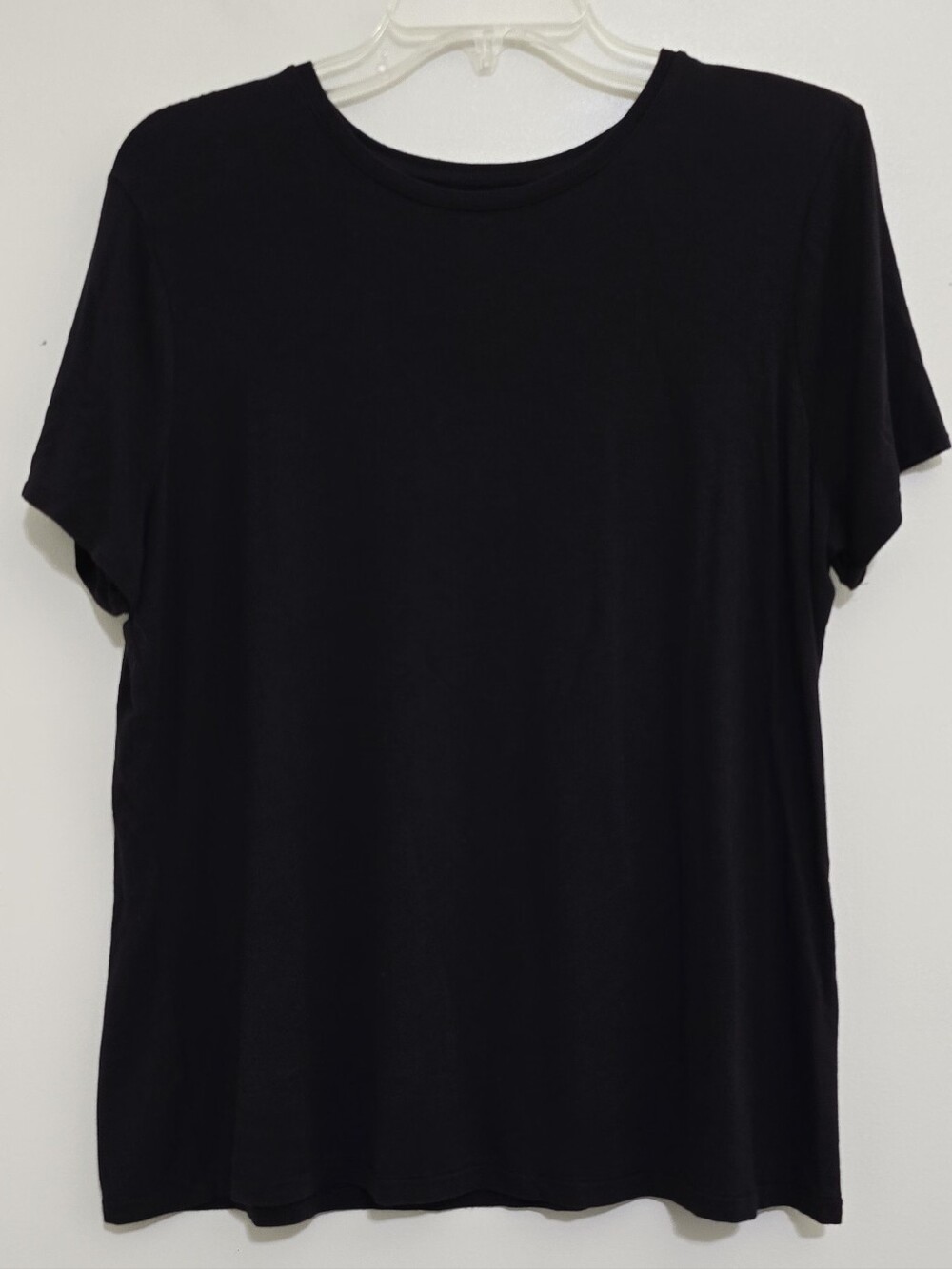 NINE WEST‎ size Large Soft Spun Short Sleeve Essential Tee Solid Black - Picture 3 of 10